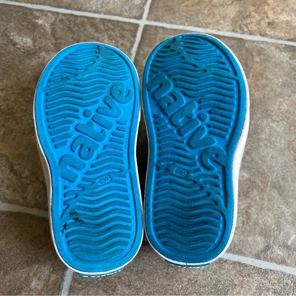 Kids Native Slip On - Picture 7 of 8